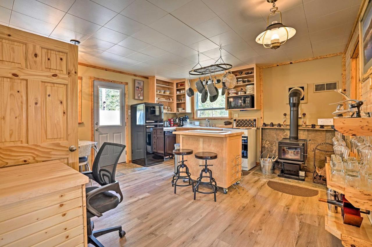 High Lakes Hideaway La Pine Fishing Cabin! Exterior photo